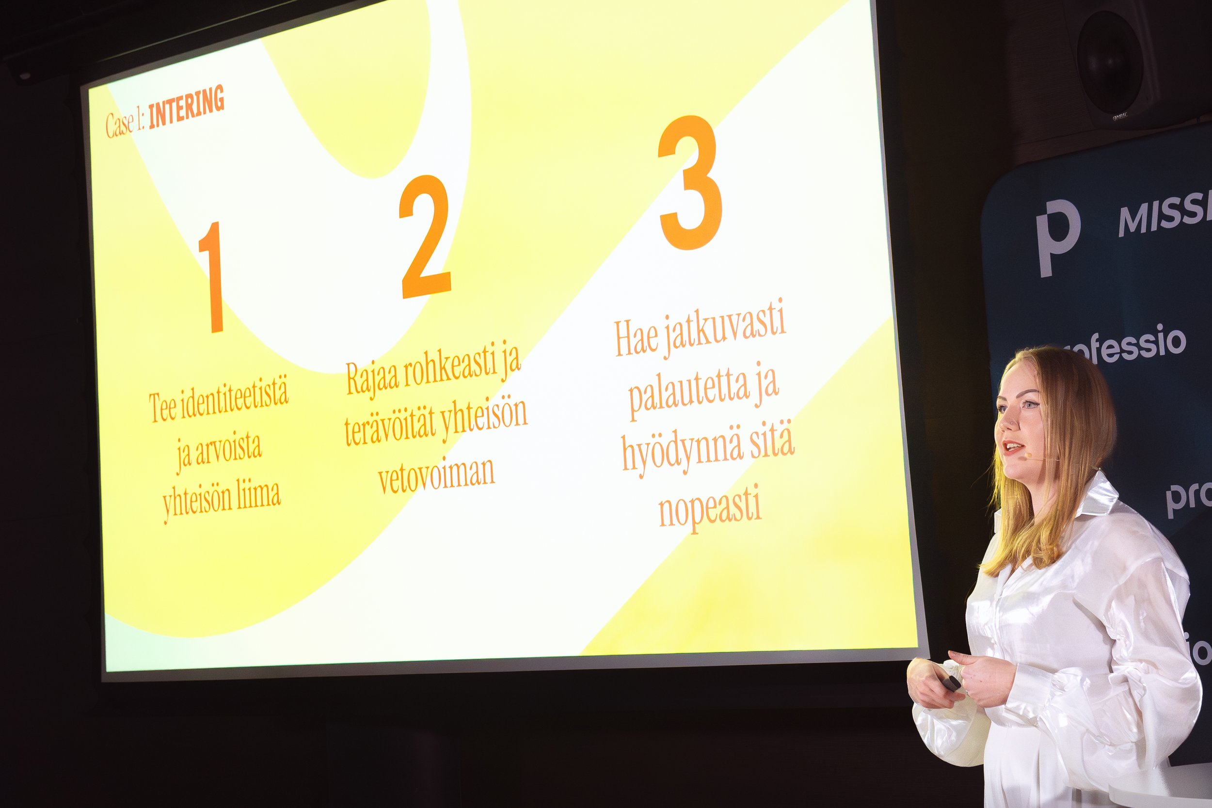 Oppeja Intering-yhteisön kasvun taustalla, analysoitu Bonding Key® kasvumallilla.